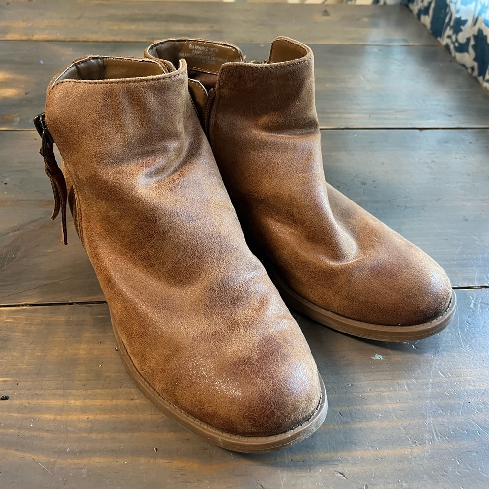 Madeline Girl booties in brown from Madewell
